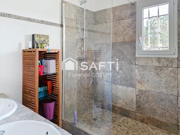 Magnifique maison style Bastide en plein coeur de Velaux - Coup de coeur assuré