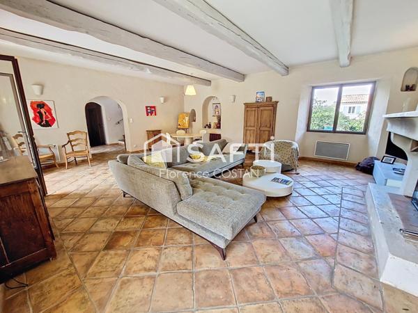 Magnifique maison style Bastide en plein coeur de Velaux - Coup de coeur assuré