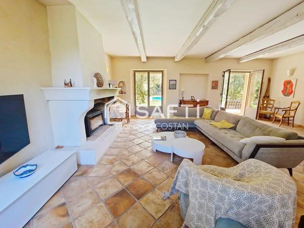 Magnifique maison style Bastide en plein coeur de Velaux - Coup de coeur assuré