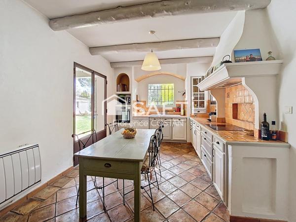 Magnifique maison style Bastide en plein coeur de Velaux - Coup de coeur assuré