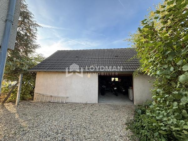 Maison familiale de 183 m² avec piscine construite en 2026 et son dôme, terrain de 3 886 m² et dépendance - ga