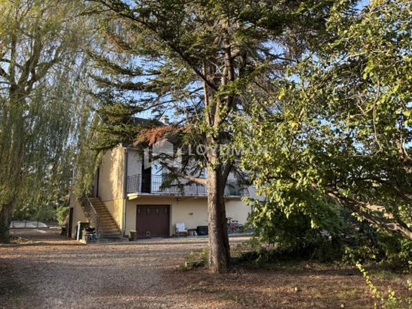 Maison familiale de 183 m² avec piscine construite en 2026 et son dôme, terrain de 3 886 m² et dépendance - ga