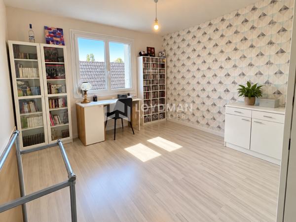 Maison familiale de 183 m² avec piscine construite en 2026 et son dôme, terrain de 3 886 m² et dépendance - ga