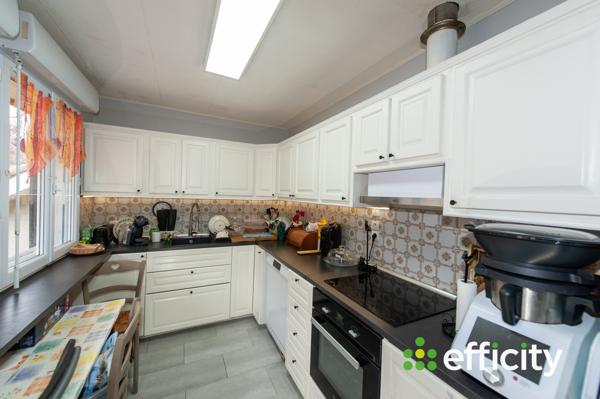 Maison 8 pièces - 174 m² Exclusivité efficity