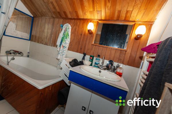 Maison 8 pièces - 174 m² Exclusivité efficity