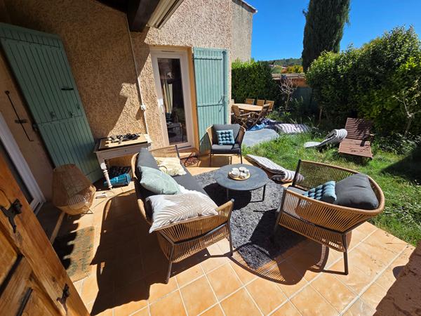 A vendre en exclusivité sur la commune des Milles au calme maison de 100m²  3 chambres et jardin