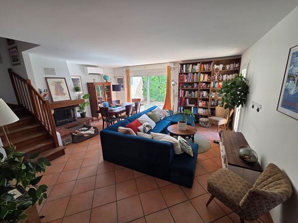 A vendre en exclusivité sur la commune des Milles au calme maison de 100m²  3 chambres et jardin