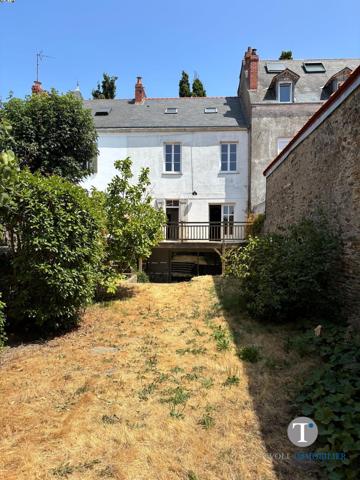 Belle maison 210m2 avec jardin et garage