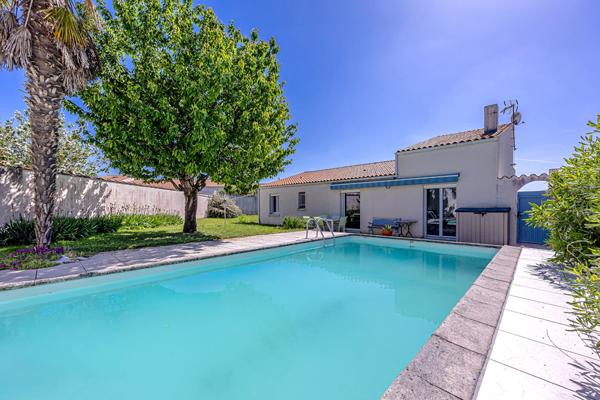 Maison familiale avec piscine + dépendance 44 m²  Périgny