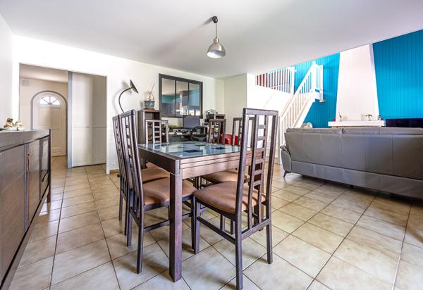 Maison familiale avec piscine + dépendance 44 m²  Périgny