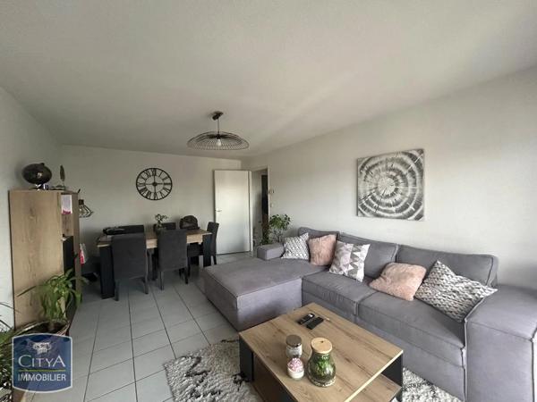 Appartement à louer 3 pièces 65.23m² Alençon (61000)