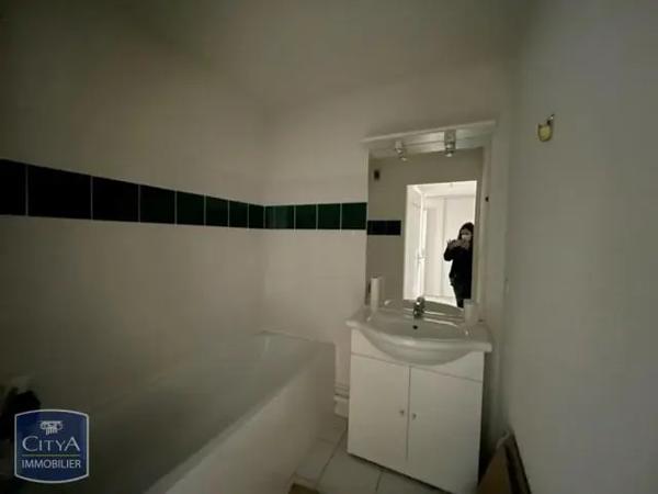 Appartement à louer 3 pièces 65.23m² Alençon (61000)
