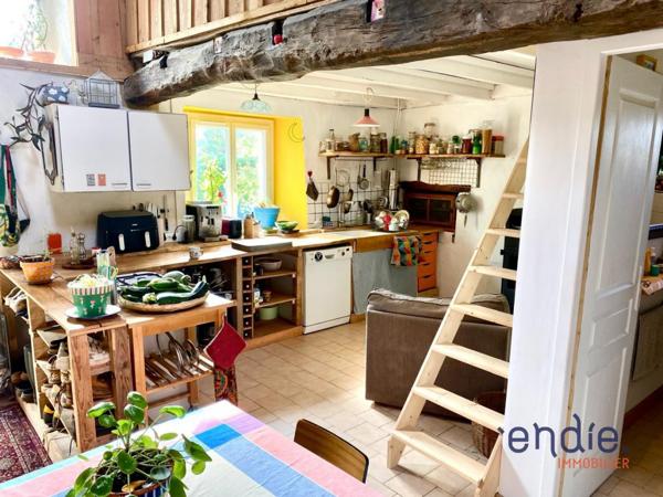 MAISON ATYPIQUE PROCHE DE MONCONTOUR AU CALME