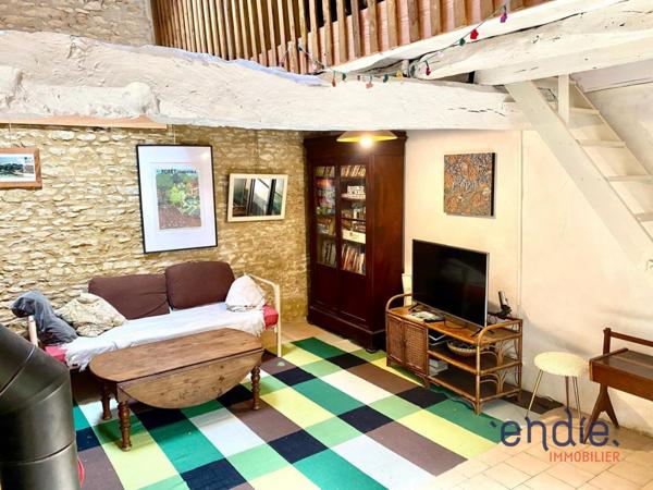MAISON ATYPIQUE PROCHE DE MONCONTOUR AU CALME