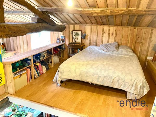 MAISON ATYPIQUE PROCHE DE MONCONTOUR AU CALME
