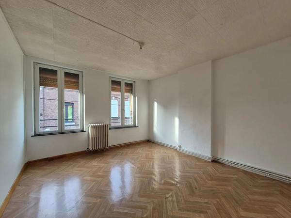 Maison à vendre 5 pièces 77.3m² Jeumont (59460)