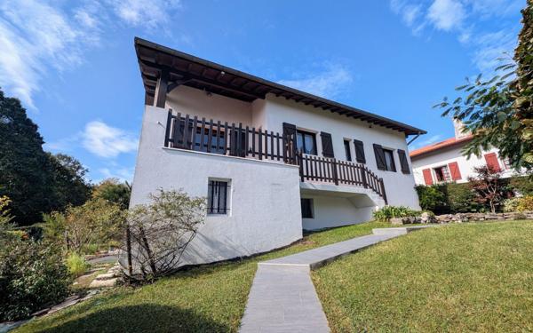 Maison à vendre    4 pièces • 103,63 m2 Arcangues