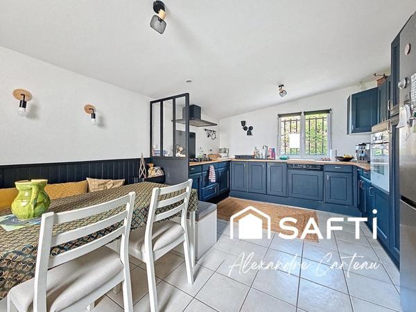 Maison 4 chambres, grand garage, piscine