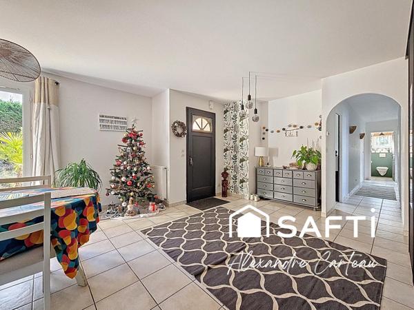 Maison 4 chambres, grand garage, piscine