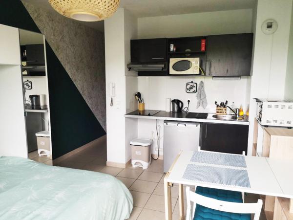 33150 CENON - Studio meublé à louer avec place de parking