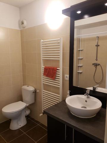 33150 CENON - Studio meublé à louer avec place de parking