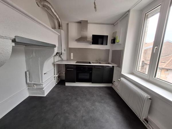 Location Appartement 57.65 m² - ÉPinal 88000