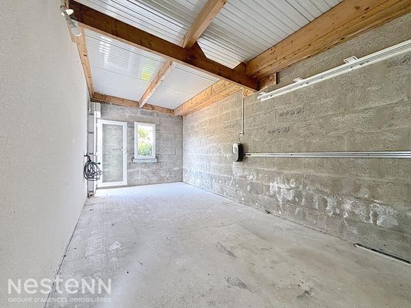 MELLAC - Maison contemporaine de 2014 , 86 m² , 2 chambres + bureau , Garage