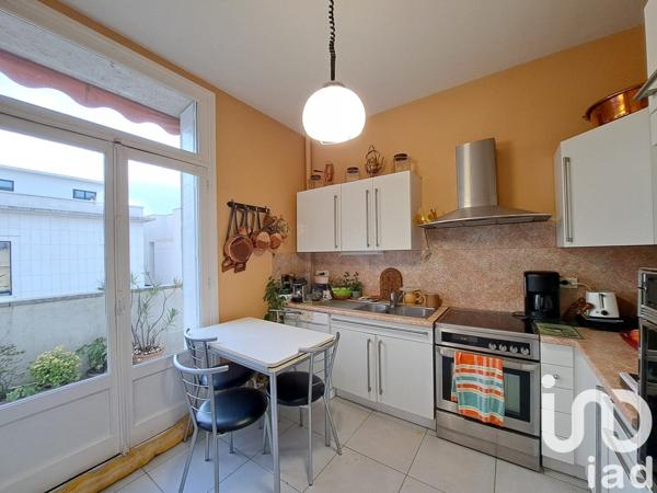 Appartement 4 pièces de 102 m² à Tours (37000)