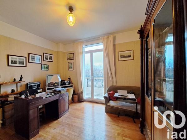 Appartement 4 pièces de 102 m² à Tours (37000)