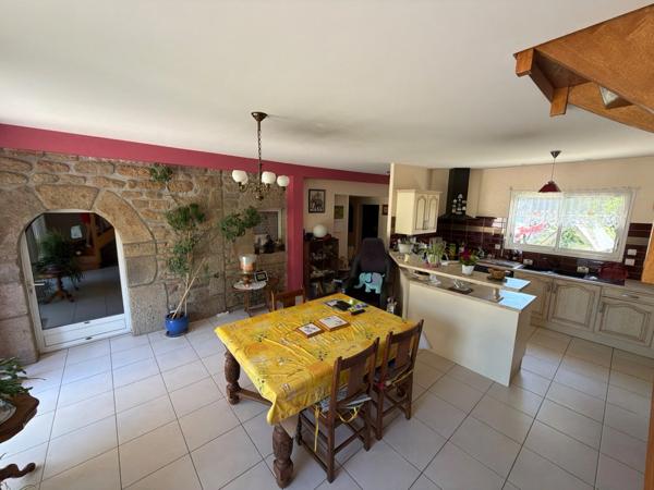 Maison à vendre 7 pièces  (56)