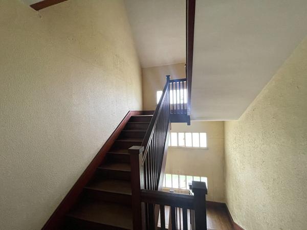 APPARTEMENT UNE CHAMBRE DERNIER ETAGE