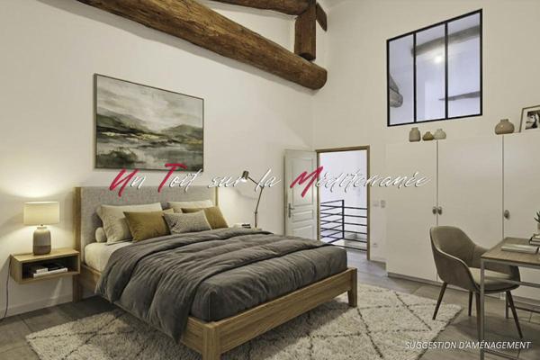 Appartement  T3, 75m2, dans une ancienne bâtisse rénovée à Solliès Pont