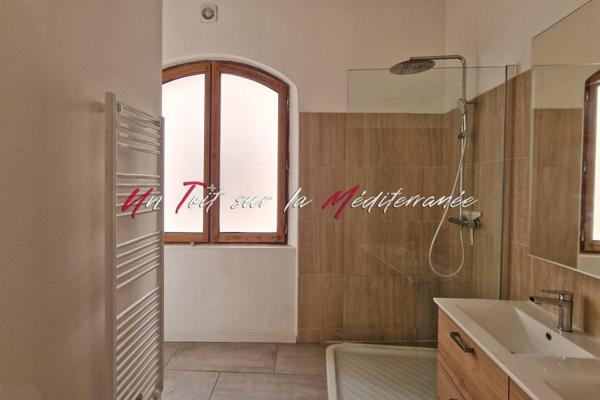 Appartement  T3, 75m2, dans une ancienne bâtisse rénovée à Solliès Pont