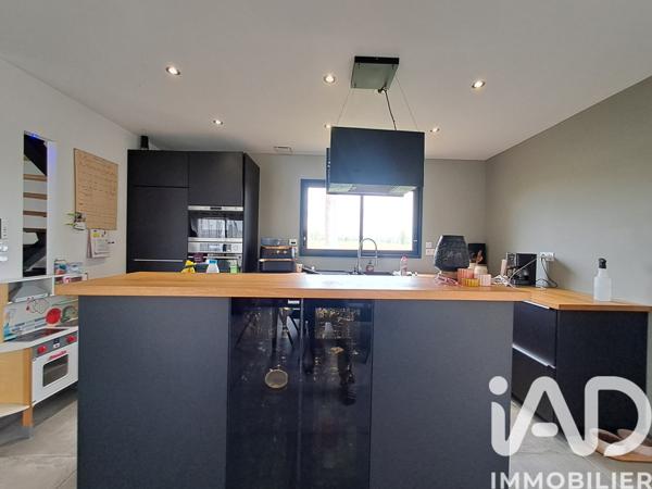 Maison à vendre 5 pièces 128,74 m² Montfort-sur-Meu