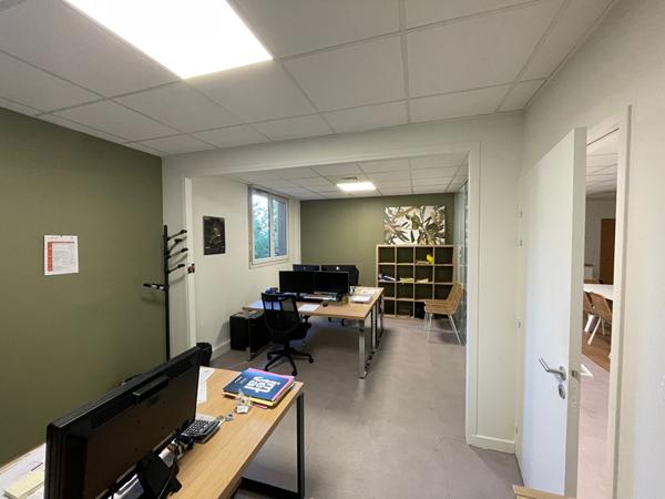Bureaux Pont De Cheruy 95 m2