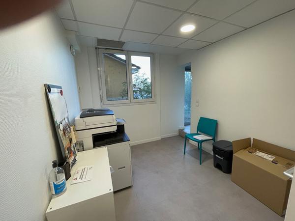 Bureaux Pont De Cheruy 95 m2