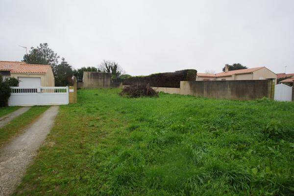 Maison  3 pièce(s)  1 chambre(s)  146 m²