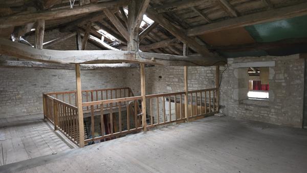 Maison  3 pièce(s)  1 chambre(s)  146 m²