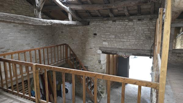 Maison  3 pièce(s)  1 chambre(s)  146 m²