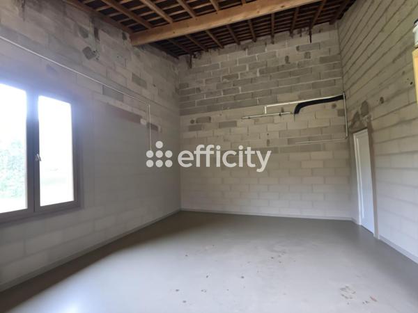 Maison
         9 pièces
        - 247 m² 749 000 € *