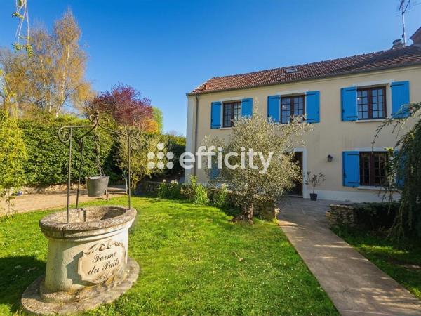 Maison
         9 pièces
        - 247 m² 749 000 € *