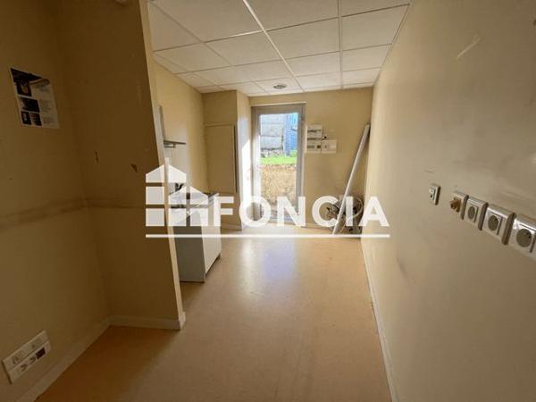 À vendre Local commercial 95 m² - Niort 79000