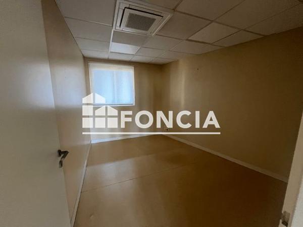 À vendre Local commercial 95 m² - Niort 79000