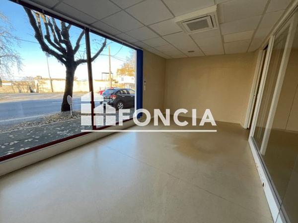 À vendre Local commercial 95 m² - Niort 79000