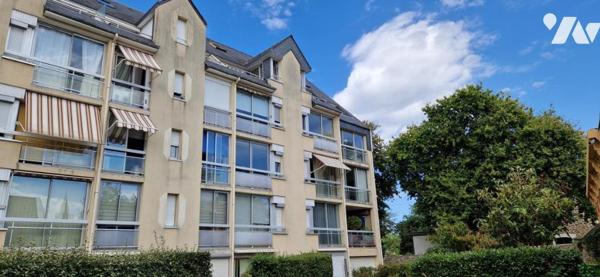 Dinard Centre - Idéal Pieds à terre - Studio (28.81m²) avec loggia - Cellier et parking aérien