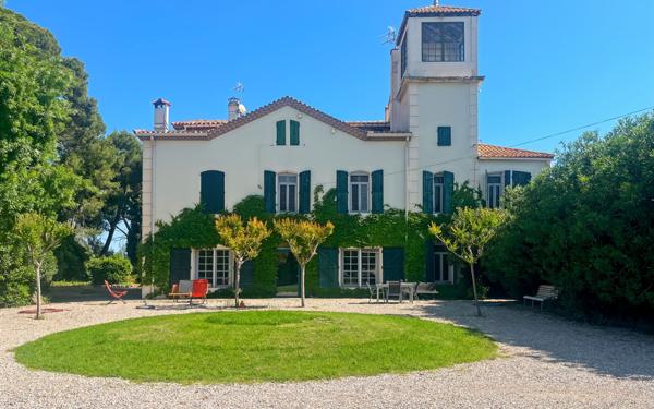 Maison à vendre    18 pièces •  Marseillan