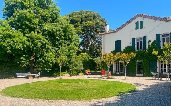 Maison à vendre    18 pièces •  Marseillan