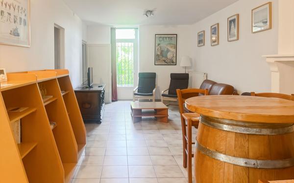 Maison à vendre    18 pièces •  Marseillan