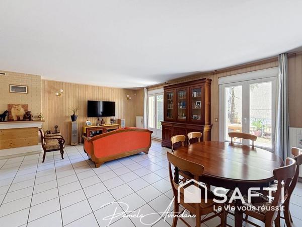 SAVIGNY-LE-TEMPLE – MAISON FAMILIALE 125 M² – PHOTOVOLTAÏQUES & REVENUS !