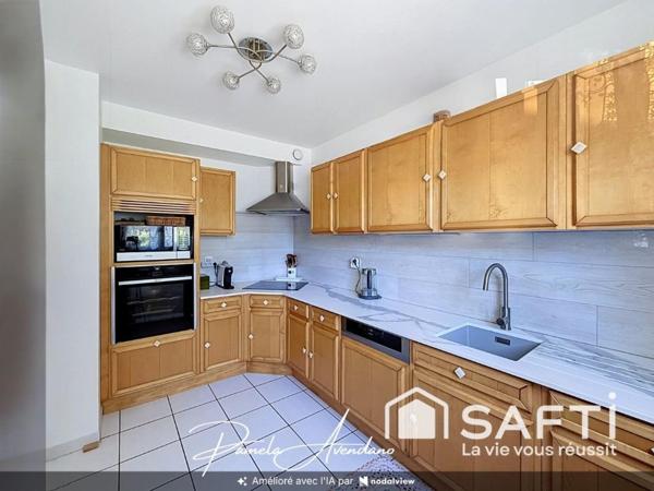 SAVIGNY-LE-TEMPLE – MAISON FAMILIALE 125 M² – PHOTOVOLTAÏQUES & REVENUS !